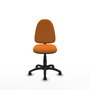 Silla de oficina Aýna con mecanismo Contacto permanente básico tapizada con Similpiel color Naranja. Equipada con Base poliamida negra, Sin brazos y Ruedas de parqué