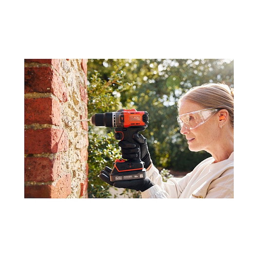 Black & Decker BCD383D1XK-QW Taladro Percutor Atornillador 18V 2Ah Batería, Pistola, Capacidad 13mm, Color Naranja
