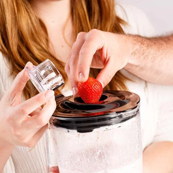 Taurus Optima Vintage 1500MAX Batidora de Vaso 1500W, Jarra de Vidrio 1.8L (1.5L útil), 4 Cuchillas Acero Inoxidable, Pica Hielo, 21500 rpm, 2 Velocidades + Turbo, Color Crema