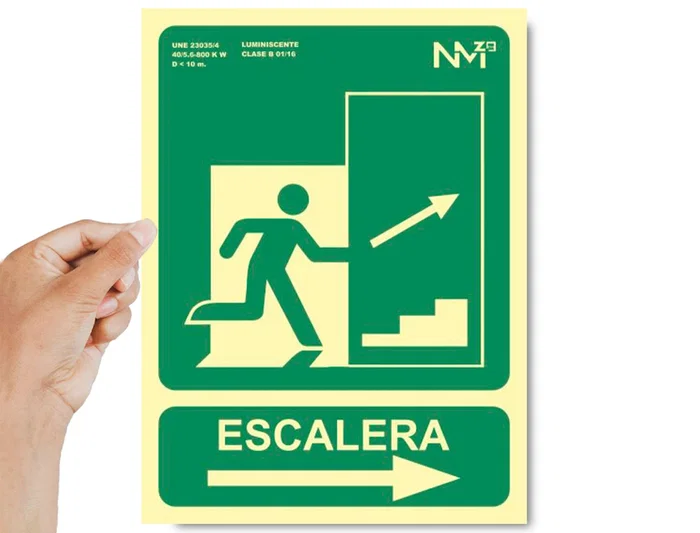 Archivo 2000 Señal Salida Emergencia Escalera Sube Derecha PVC Verde Luminiscente 224x300 mm