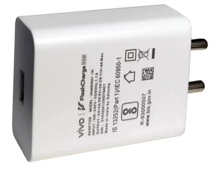 Vivo Cargador de Pared FlashCharger 44W Blanco Vivo Cargador de Pared FlashCharger 44W Blanco