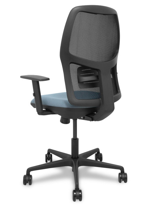 PIQUERAS Y CRESPO Silla Alfera con mecanismo sincro, respaldo malla negra y asiento gris