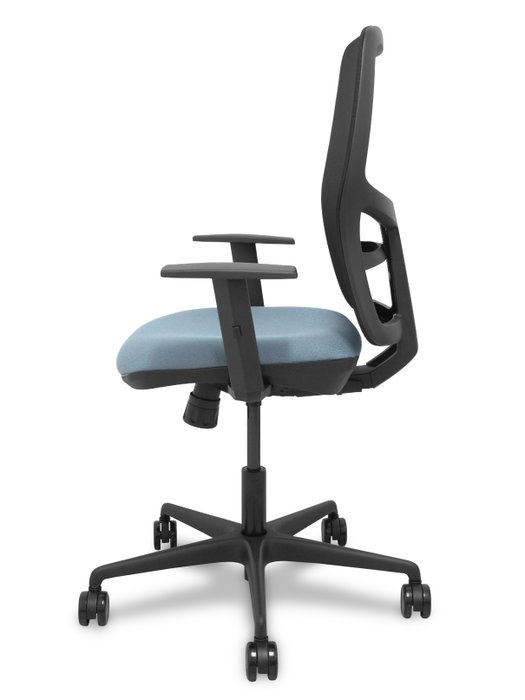 PIQUERAS Y CRESPO Silla Alfera con mecanismo sincro, respaldo malla negra y asiento gris