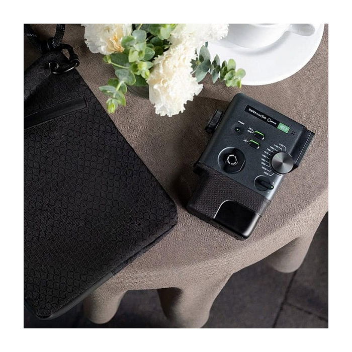 FUJIFILM Instax mini evo Cámara Instantánea Híbrida con Impresión, Sensor CMOS 1/5", Negro, Modos Creativos, Conexión Bluetooth