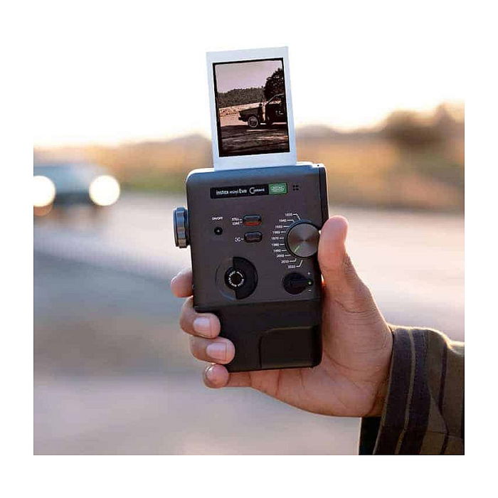 FUJIFILM Instax mini evo Cámara Instantánea Híbrida con Impresión, Sensor CMOS 1/5", Negro, Modos Creativos, Conexión Bluetooth