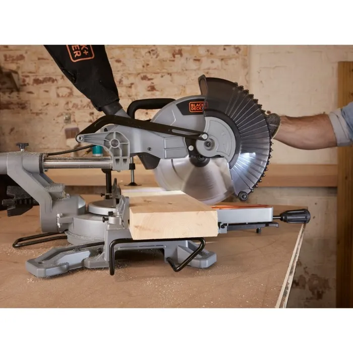 Black & Decker Sierra ingletadora radial BES710-QS de 25,4 cm, 2100 W