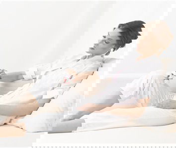 Beurer MG-16 Mini Aparato de Masaje Vibratorio Rojo para Oficina Hogar Viaje