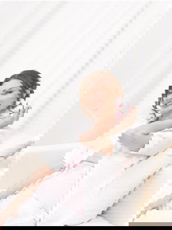 Beurer MG-16 Mini Aparato de Masaje Vibratorio Rojo para Oficina Hogar Viaje