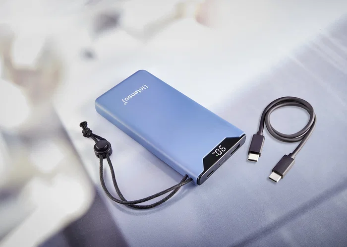 Intenso 7332035 - Banco de Potencia 10000 mAh, Azul, Carga Rápida Power Delivery y Quick Charge 3.0, 20W, 2 Puertos (USB-C/A), Pantalla LCD