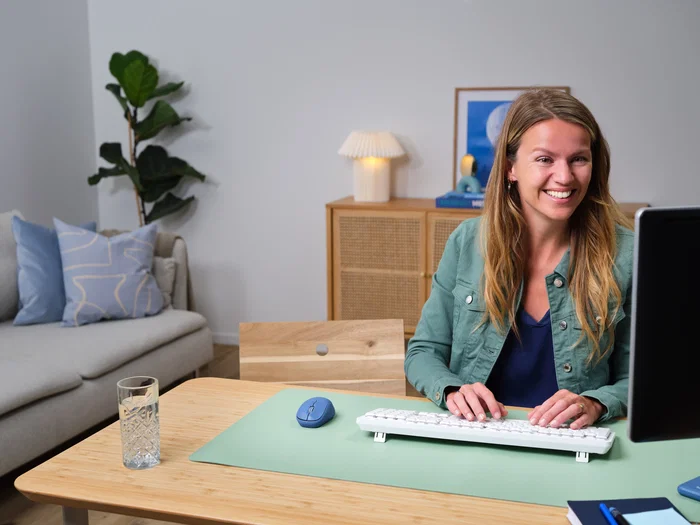 Trust Yvi+ Ratón Óptico Inalámbrico Multidispositivo RF 2.4 GHz y Bluetooth, Ambidiestro, DPI 800-1600, Azul