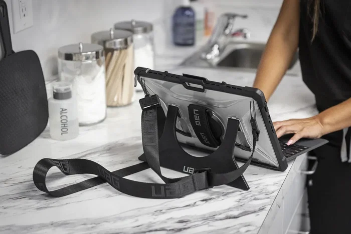 Urban Armor Gear Microsoft Adjustable Shoulder Strap Accesorio Urban Armor Gear Microsoft Adjustable Shoulder Strap Accesorio