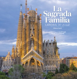 TRIANGLE POSTALS, La Sagrada Familia: Catedral de la luz, Chiara Curti