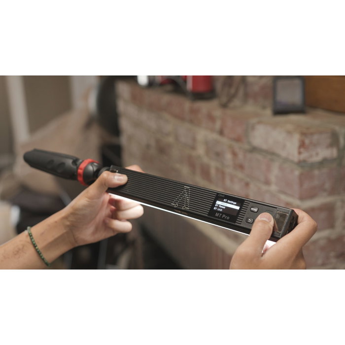 Aputure MT Pro Tubo LED RGBWW Mini Aputure MT Pro Tubo LED RGBWW Mini