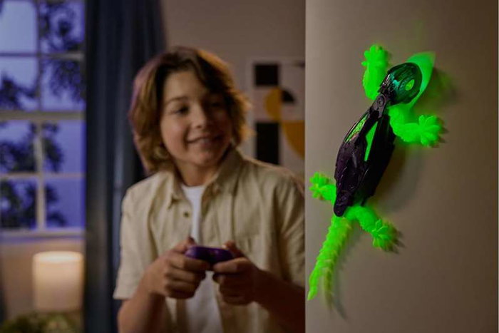 Spin Master HEXBOTS Gecko Robot Radio Control, Luminoso en la Oscuridad, Trepa Paredes y Suelo, con Mando USB, Incluye Pilas, Juguete para Niños +4 Años
