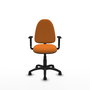 Silla de oficina Aýna con mecanismo Contacto permanente básico tapizada con Similpiel color Naranja. Equipada con Base poliamida negra, Brazos 1D y Ruedas de nailon 50 mm