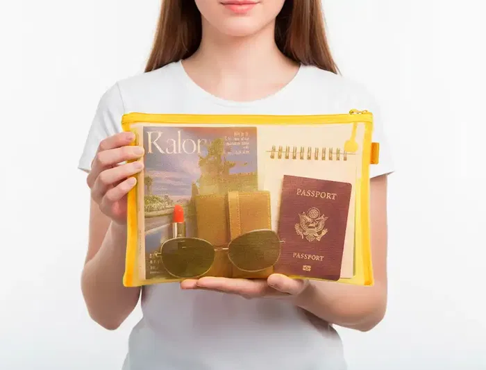 Liderpapel Bolsa zipper bag de Poliéster Transpirable Multiusos Din A4, Amarillo