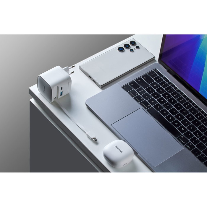 Intenso W65ACIC Cargador de Pared 65W GaN Blanco con Cable USB-C Retráctil Intenso W65ACIC Cargador de Pared 65W GaN Blanco con Cable USB-C Retráctil
