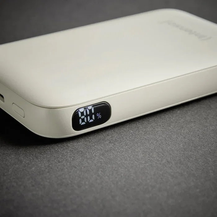 Intenso S10000 Power Bank 10000 mAh Beige con USB-C Integrado Intenso S10000 Power Bank 10000 mAh Beige con USB-C Integrado
