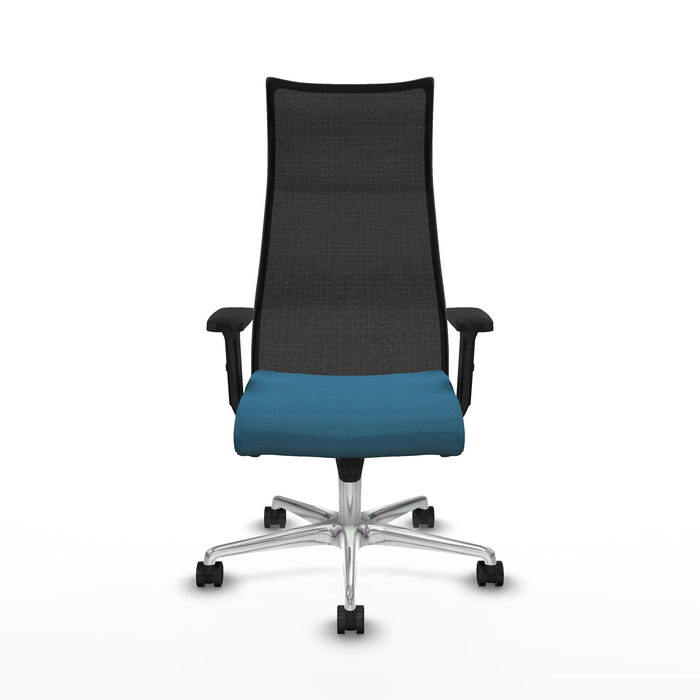 Sillón Albacete con mecanismo Sincro tapizada con Tela color Verde petróleo y malla color Negro. Equipado con Base aluminio, Brazos 2D y Ruedas 65mm nailon