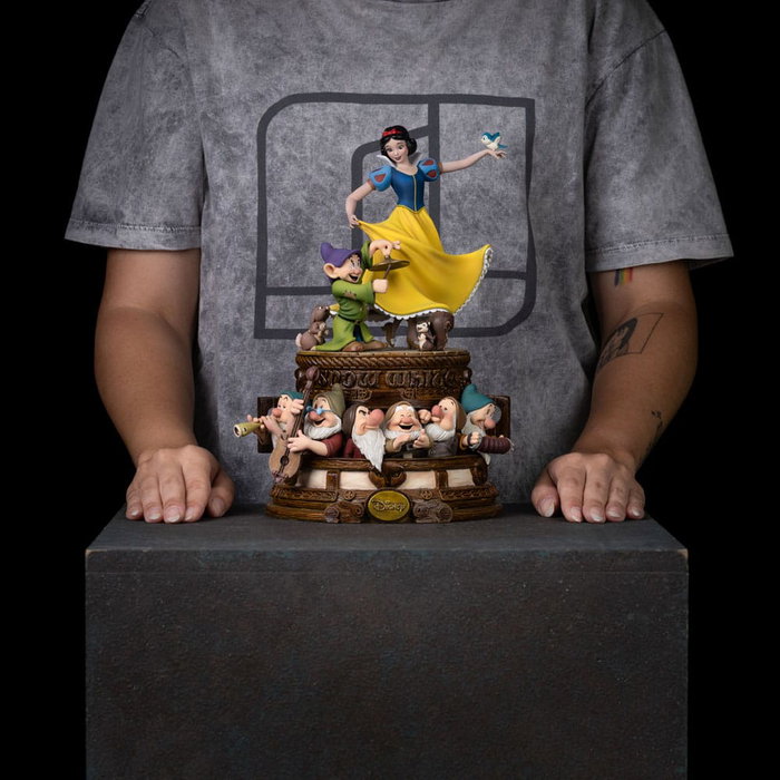 Iron Studios Estatua Blancanieves y Gruñón Deluxe Edition 1/10 Iron Studios Estatua Blancanieves y Gruñón Deluxe Edition 1/10