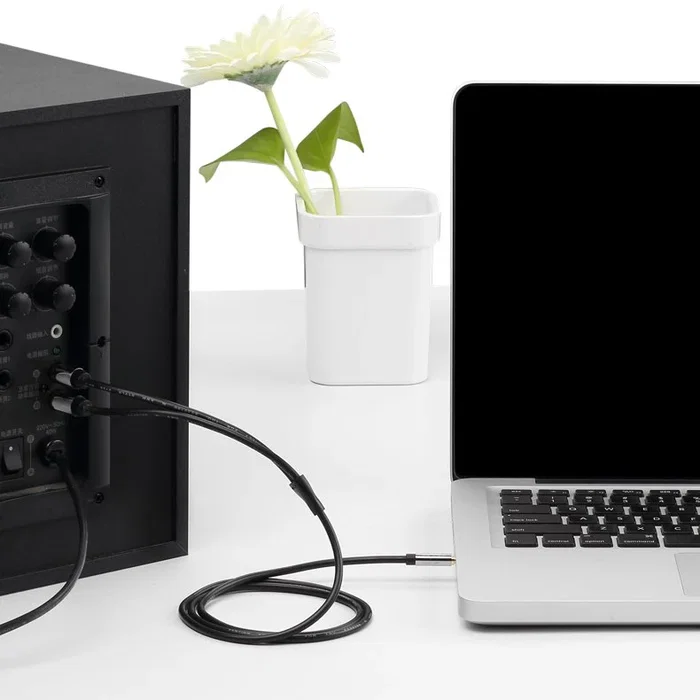 Vention BCFBH Cable de Audio Estéreo 3.5mm TRRS Macho a 2x RCA Macho, 2 Metros, Negro