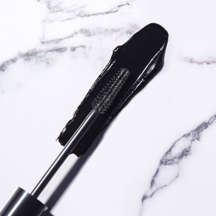 ARTDECO GORGEUS VOLUME Máscara de Pestañas para Pestañas Voluminosas y Definidas, Efecto Lifting, 10 ml