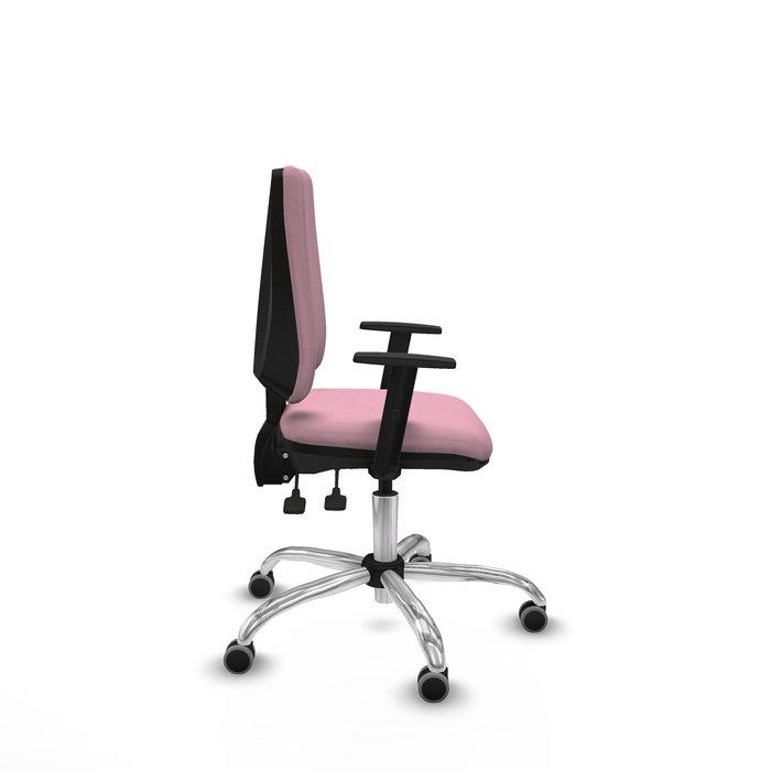 Silla de oficina Elche con mecanismo Asincro tapizada con Tela color Rosa. Equipada con Base cromada, Brazos 1D y Ruedas 65 mm parqué
