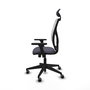 Silla de oficina Motilla con mecanismo Sincro tapizada con Tela color Gris oscuro y malla color Blanco. Equipada con lumbar 1D, Brazos 3D, Cabecero Fijo y Ruedas 65 mm parqué
