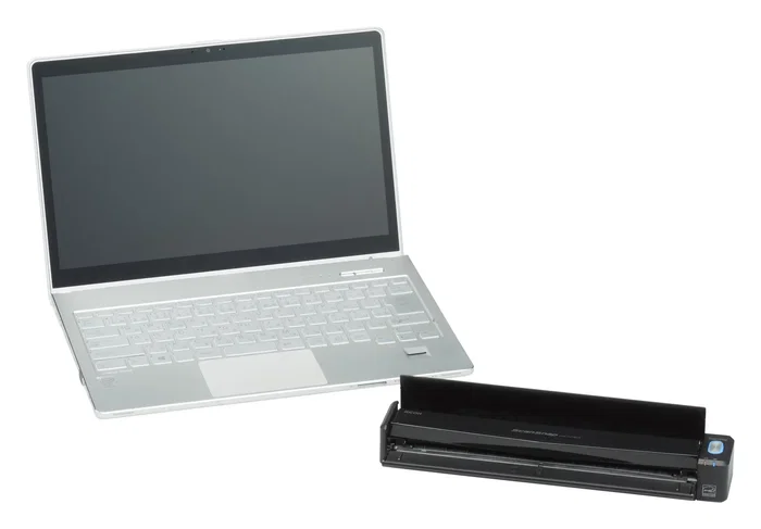 Ricoh ScanSnap iX100 - Escáner portátil inalámbrico con batería, A4, Alimentador de documentos, 600 DPI, Wi-Fi, USB, Incluye software (Negro)