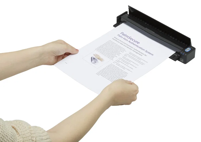 Ricoh ScanSnap iX100 - Escáner portátil inalámbrico con batería, A4, Alimentador de documentos, 600 DPI, Wi-Fi, USB, Incluye software (Negro)