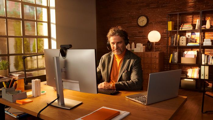 Logitech Brio 4K Webcam 4K UHD, HDR, USB-A, Campo de Visión 90°/78°/65°, para Reuniones Profesionales