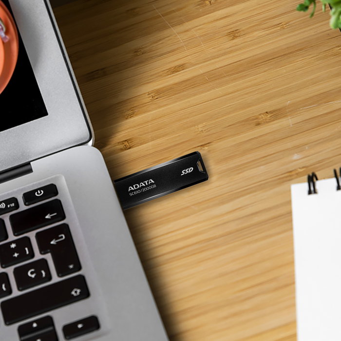 ADATA SC610 SSD externa 1 TB, USB-A 3.2 Gen 2, 550 MB/s, Negro ADATA SC610 SSD externa 1 TB, USB-A 3.2 Gen 2, 550 MB/s, Negro