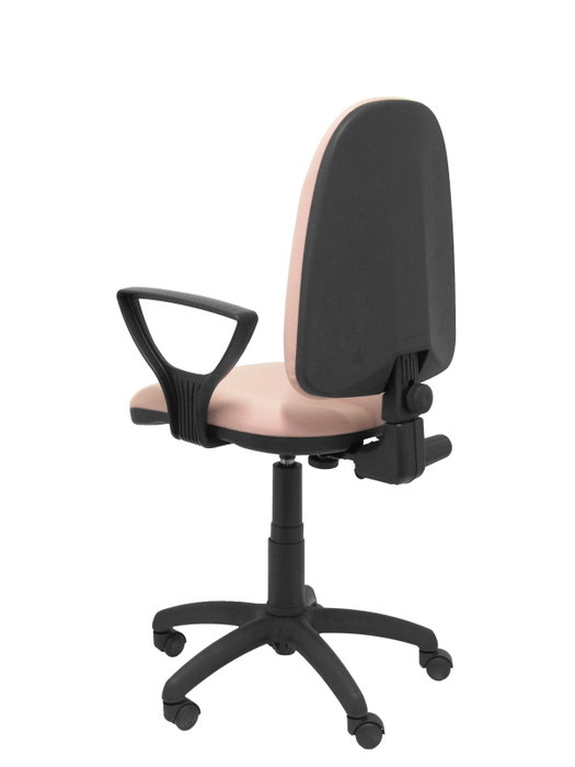 Silla de oficina Algarra con mecanismo Contacto permanente básico tapizada con Tela color Rosa. Equipada con Base poliamida negra, Brazos fijos y Ruedas de nailon 50 mm Silla de oficina Algarra con mecanismo Contacto permanente básico tapizada con Tela color Rosa. Equipada con Base poliamida negra, Brazos fijos y Ruedas de nailon 50 mm