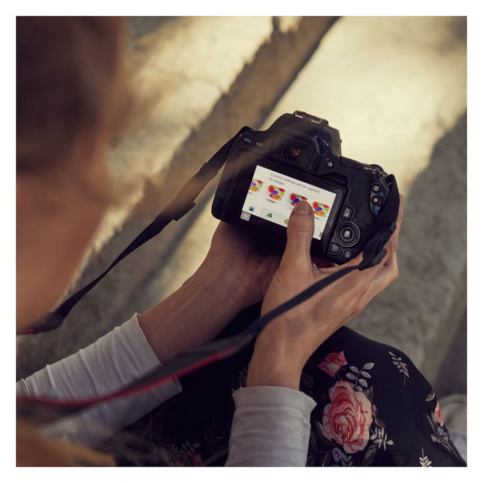 Canon EOS 250D Kit Cámara Réflex Digital 24.1 MP APS-C CMOS 4K UHD Pantalla Táctil Vari-Ángulo con Objetivo EF-S 18-55mm f/3.5-5.6 IS III - Negro Canon EOS 250D Kit Cámara Réflex Digital 24.1 MP APS-C CMOS 4K UHD Pantalla Táctil Vari-Ángulo con Objetivo EF-S 18-55mm f/3.5-5.6 IS III - Negro