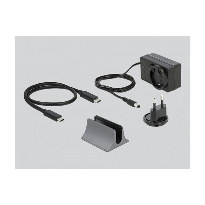 DeLOCK Estación de acoplamiento USB Type-C™ Triple 4K Display 87772