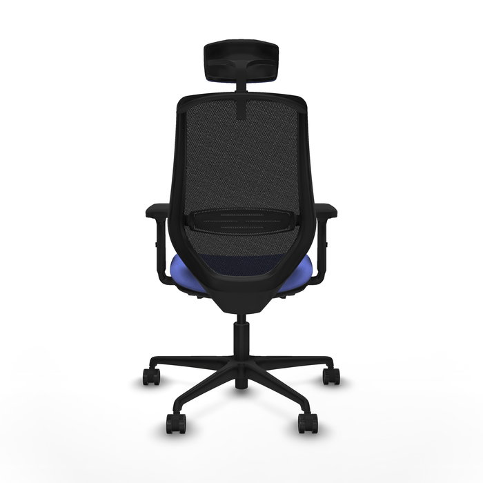 Silla de oficina Mardos con mecanismo Sincro/Traslack tapizada con Tela color Azul claro y malla color Negro. Equipada con lumbar 1D, Brazos 2D, Cabecero 2D y Ruedas 65mm nailon