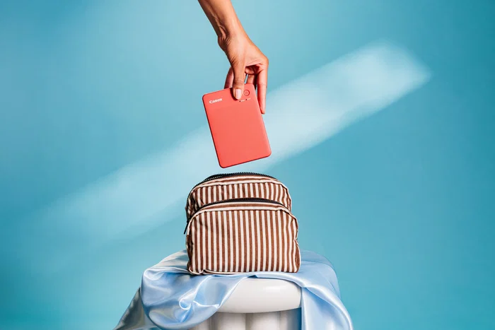 Canon SELPHY QX20 Impresora de Fotos Portátil por Sublimación - Inalámbrica (Wi-Fi, Bluetooth), Impresión sin Bordes, Color Rojo Terracotta, Ref. 6754C001