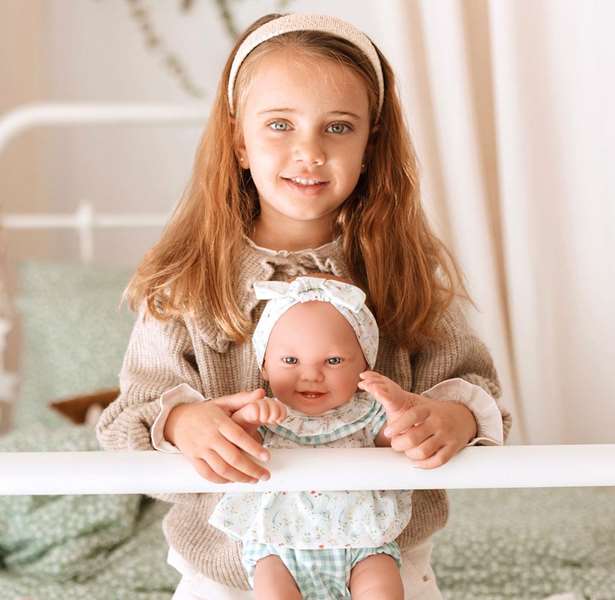 Muñecas Arias Muñeca Elegance Zoe Azul con Manta Cuerpo de Vinilo para Niña 42 cm Muñecas Arias Muñeca Elegance Zoe Azul con Manta Cuerpo de Vinilo para Niña 42 cm