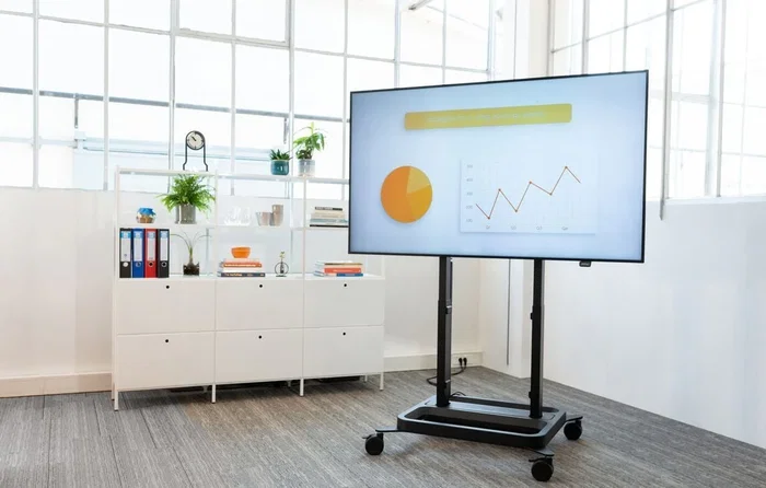 Vogel's RISE A152 Unidad de Distribución de Alimentación con Soporte 240V 5m Cable EU Negro