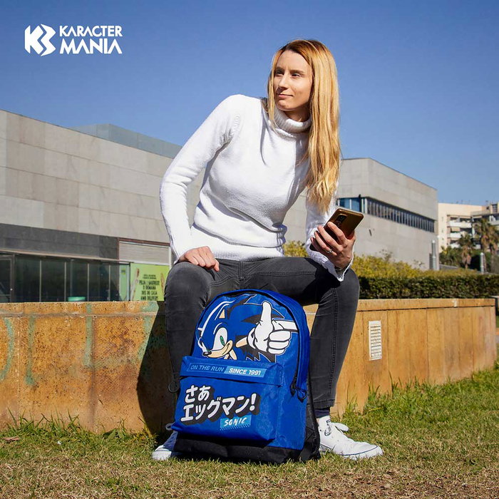 Sonic The Hedgehog Mochila Urbana Ligera HS FAN 2.0 On the Run Sonic The Hedgehog Azul con Correas Acolchadas, Bolsillo Dispositivos y Cinta Adaptable a Trolley Sonic The Hedgehog Mochila Urbana Ligera HS FAN 2.0 On the Run Sonic The Hedgehog Azul con Correas Acolchadas, Bolsillo Dispositivos y Cinta Adaptable a Trolley