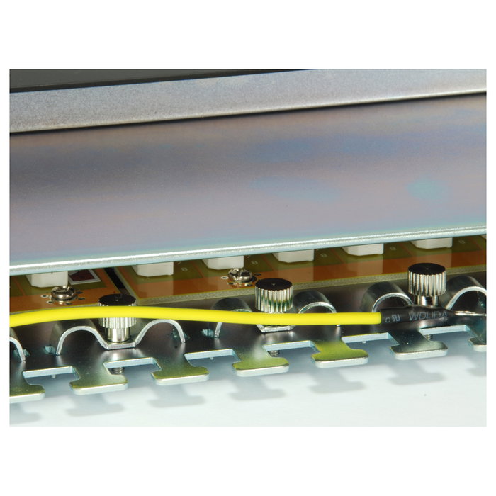 Equip 326625 Patch Panel 19" 1U 24 Puertos RJ45, Categoría 6A (Cat6A), Negro