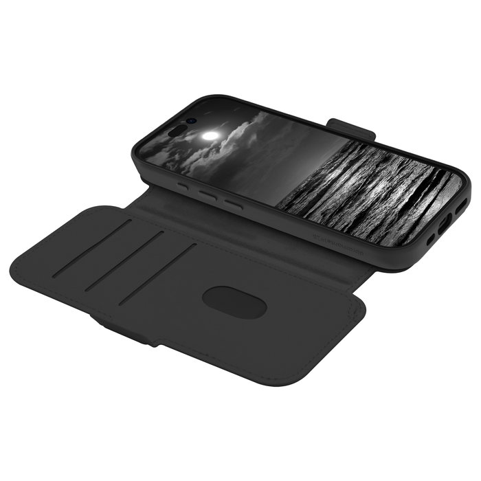 Dbramante1928 Funda Lynge MS ICON para iPhone 16 - Folio Negro con Cierre Magnético, Compatible con MagSafe y 3 Bolsillos para Tarjetas Dbramante1928 Funda Lynge MS ICON para iPhone 16 - Folio Negro con Cierre Magnético, Compatible con MagSafe y 3 Bolsillos para Tarjetas
