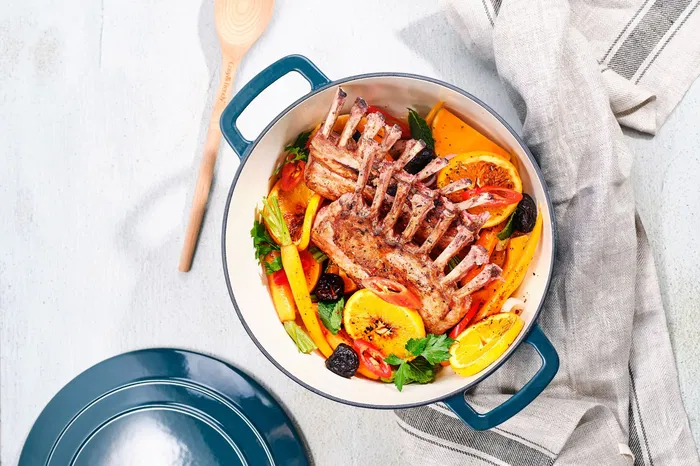 Cosy & Trendy Cacerola con tapa COS5401110056867 Hierro fundido esmaltado Ø28 cm 6,15 L Apta inducción Azul