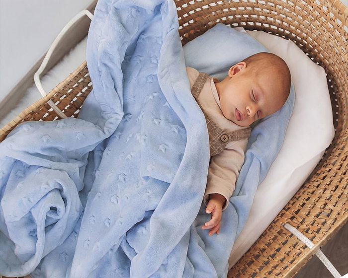 KioKids Manta para Bebés con Estrellas en Relieve - Azul KioKids Manta para Bebés con Estrellas en Relieve - Azul