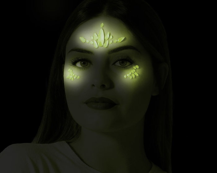 Joyas Faciales Adhesivas Iridiscentes Glow in the Dark con Diseño Frontal y Pómulos
