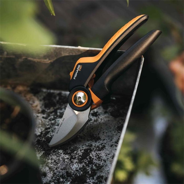 Fiskars PowerGear Bypass X-series Tijeras de podar L P961 - Color naranja y negro Fiskars PowerGear Bypass X-series Tijeras de podar L P961 - Color naranja y negro
