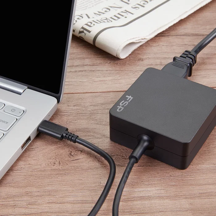 FSP Adaptador de Corriente 65W USB-C 3.1