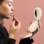 Cosmetic Club Espejo de Aumento Triptíco LED x1 x5 x7 Plegable para Maquillaje