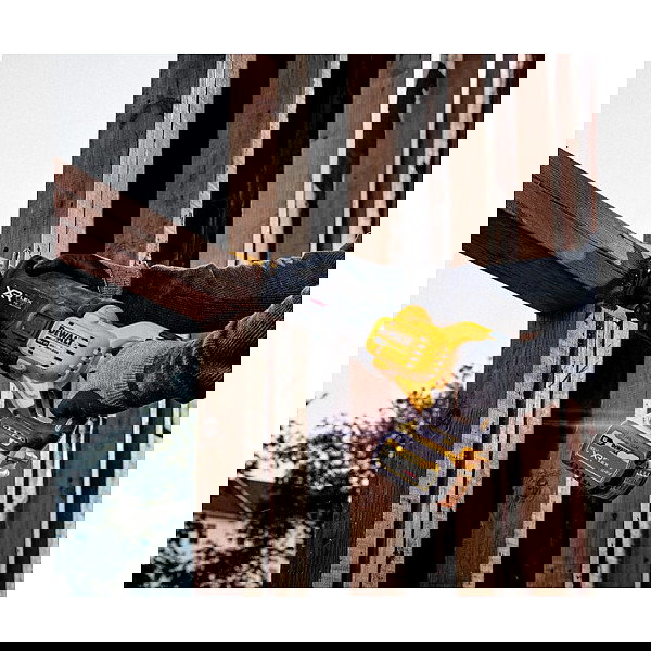 DeWALT DCS386NT-XJ Sable de Corte a Batería 18V sin Escobillas (Sierra de Calar), Velocidad Ajustable hasta 3000 SPM, Negro y Amarillo