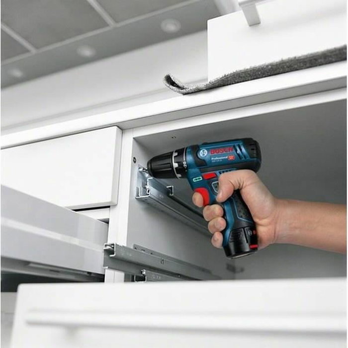 Bosch GSB 12V-15 Set con 2 baterías y accesorios Bosch GSB 12V-15 Set con 2 baterías y accesorios